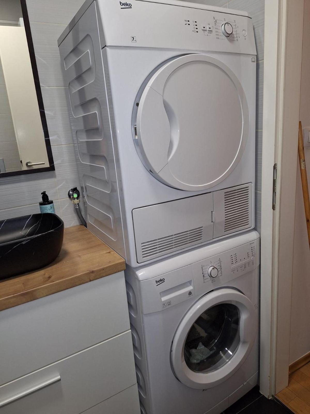 Apartman Lory, Zagreb, Downtown, With Own Parking In The Garage Exterior foto