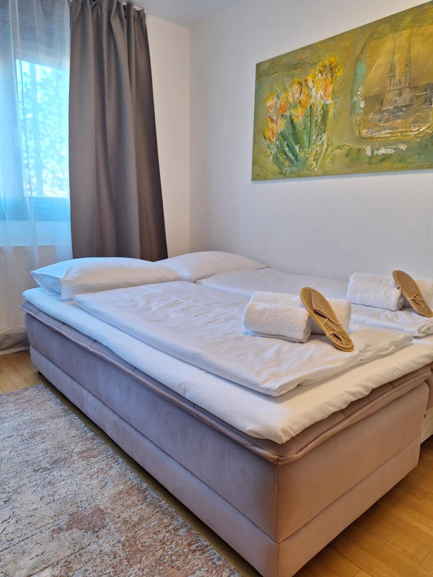 Apartman Lory, Zagreb, Downtown, With Own Parking In The Garage Exterior foto